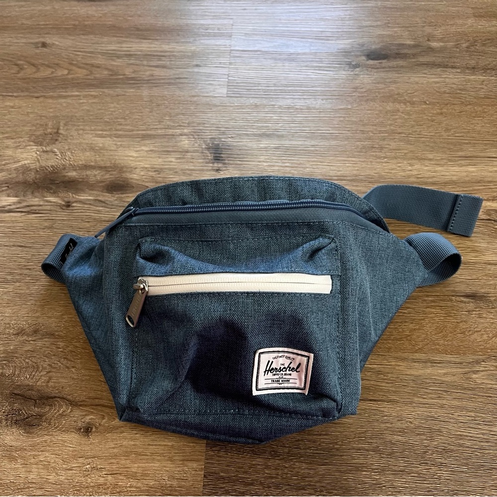 HERSCHEL Supply Co. Seventeen Hip Pack in Blue Crosshatch Poly-canvas Material